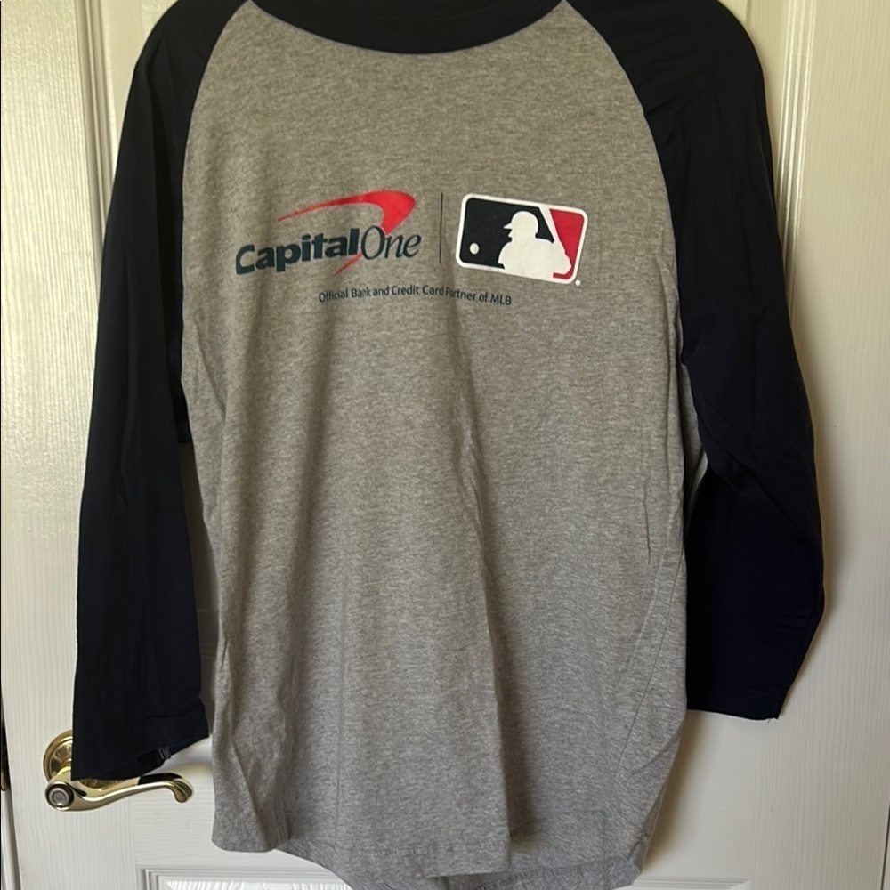 Capital One MLB Gray and Navy Raglan Shirt - MEDIUM